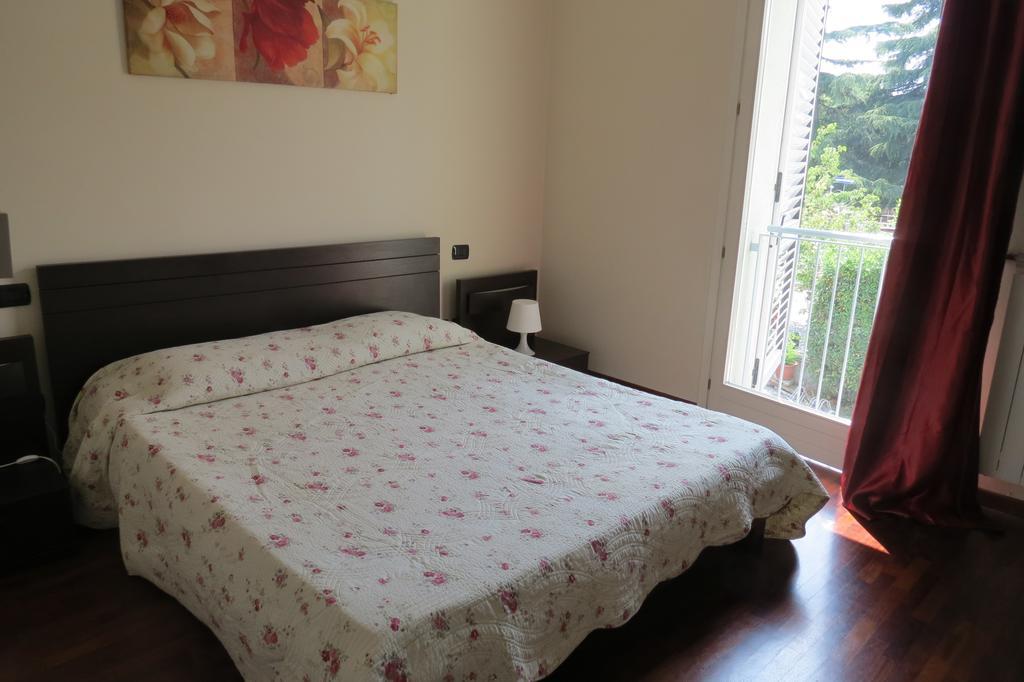 Palazzina Mary Apartment Lucca Bagian luar foto